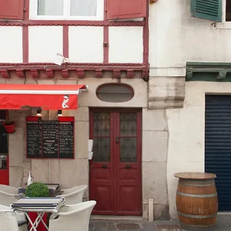 Beau Studio A 2min De La Plage, Rue Tourasse Saint-Jean-de-Luz