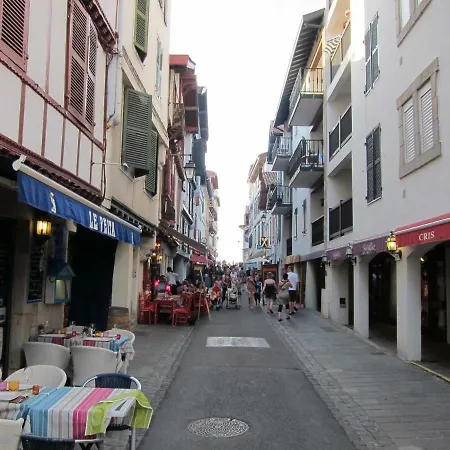 Beau Studio A 2min De La Plage, Rue Tourasse Saint-Jean-de-Luz
